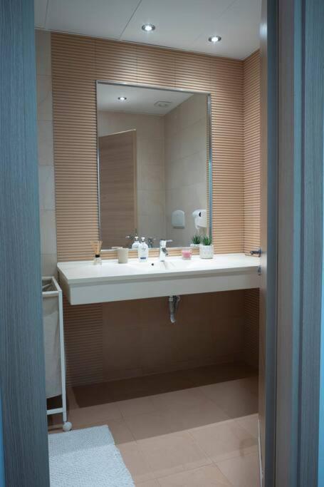 Luxury 2 Bedroom Apartment Bucharest Exterior photo
