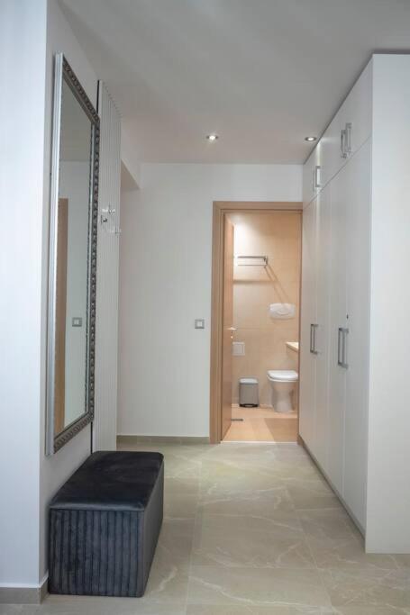 Luxury 2 Bedroom Apartment Bucharest Exterior photo